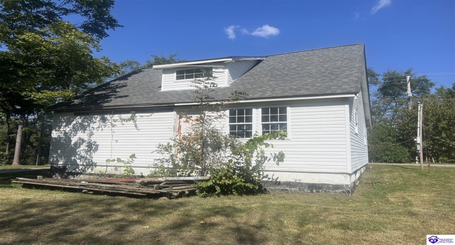 Johnson Street, Leitchfield, Kentucky 42754, ,2 BathroomsBathrooms,For Sale,Johnson Street,HK24003823 Johnson Street, Leitchfield, Kentucky 42754, ,2 BathroomsBathrooms,For Sale,Johnson Street,HK24003823