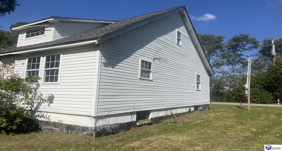 Johnson Street, Leitchfield, Kentucky 42754, ,2 BathroomsBathrooms,For Sale,Johnson Street,HK24003823 Johnson Street, Leitchfield, Kentucky 42754, ,2 BathroomsBathrooms,For Sale,Johnson Street,HK24003823