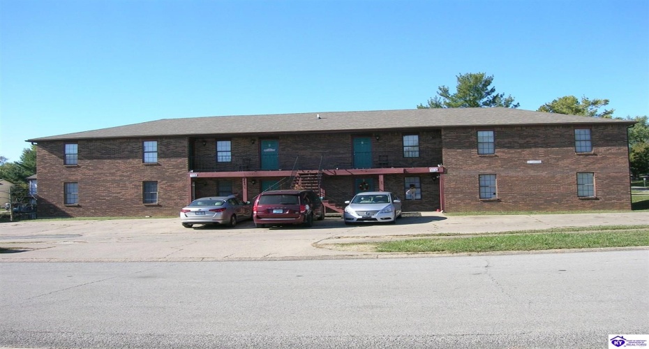 Frontier Court, Radcliff, Kentucky 40160, 2 Bedrooms Bedrooms, ,For Sale,Frontier Court,HK24003830