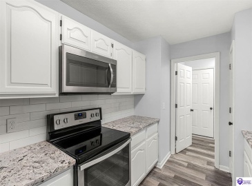 Bertha Way, Vine Grove, Kentucky 40175, ,3 BathroomsBathrooms,For Sale,Bertha Way,HK24003218