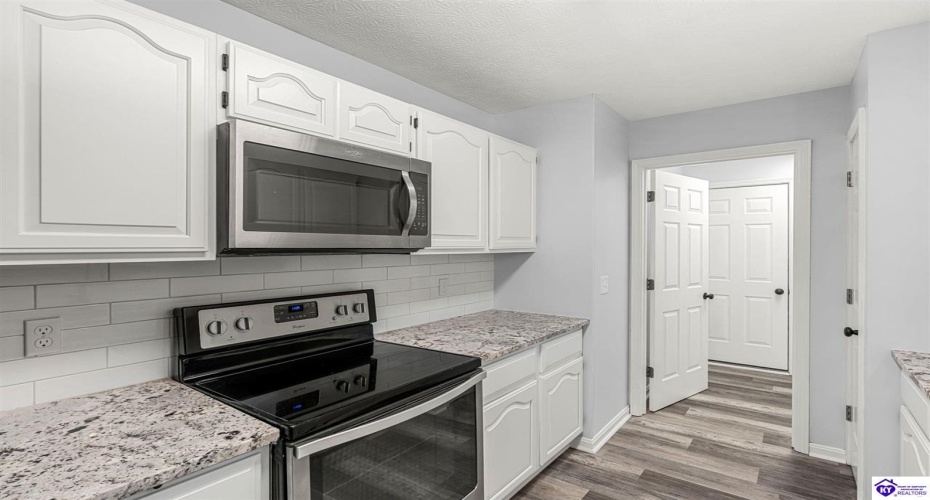 Bertha Way, Vine Grove, Kentucky 40175, ,3 BathroomsBathrooms,For Sale,Bertha Way,HK24003218