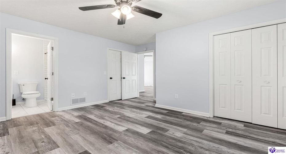 Bertha Way, Vine Grove, Kentucky 40175, ,3 BathroomsBathrooms,For Sale,Bertha Way,HK24003218