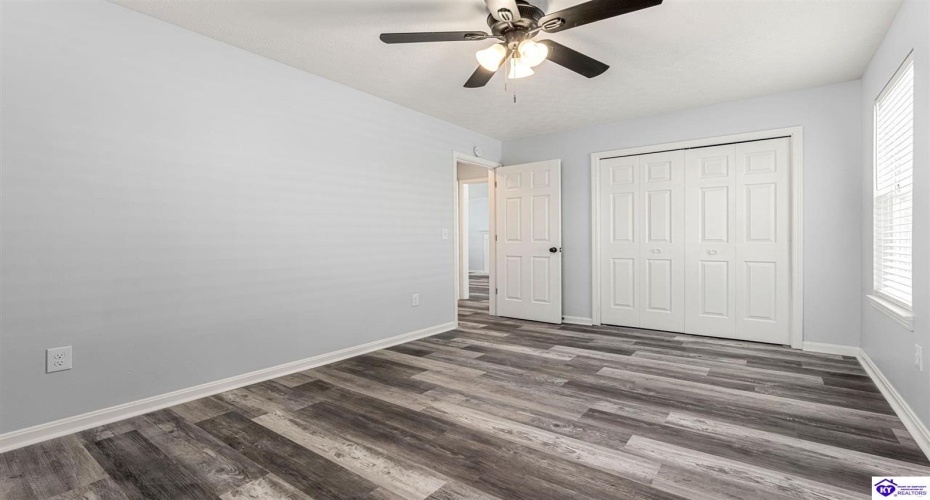 Bertha Way, Vine Grove, Kentucky 40175, ,3 BathroomsBathrooms,For Sale,Bertha Way,HK24003218