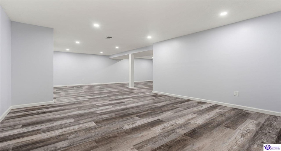 Bertha Way, Vine Grove, Kentucky 40175, ,3 BathroomsBathrooms,For Sale,Bertha Way,HK24003218