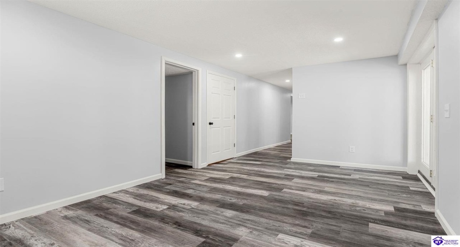 Bertha Way, Vine Grove, Kentucky 40175, ,3 BathroomsBathrooms,For Sale,Bertha Way,HK24003218