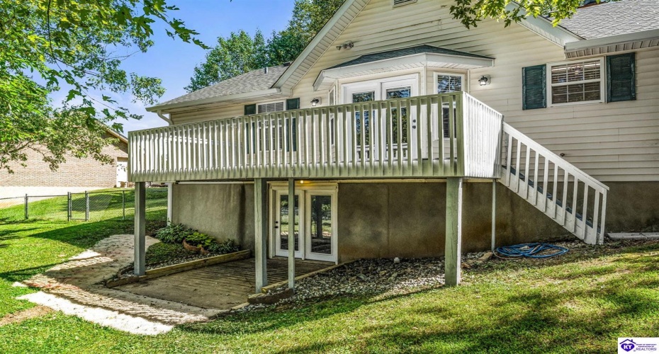 Bertha Way, Vine Grove, Kentucky 40175, ,3 BathroomsBathrooms,For Sale,Bertha Way,HK24003218