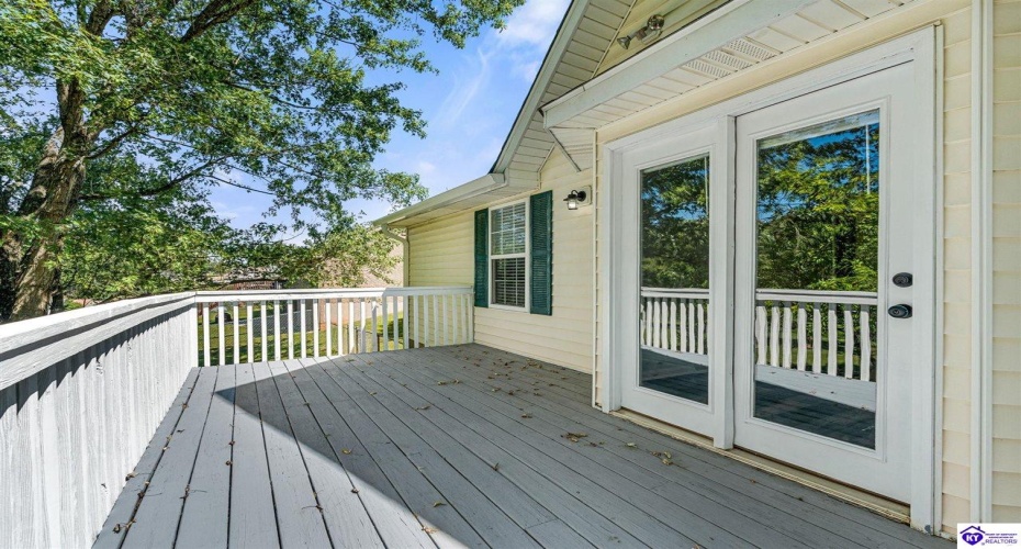 Bertha Way, Vine Grove, Kentucky 40175, ,3 BathroomsBathrooms,For Sale,Bertha Way,HK24003218