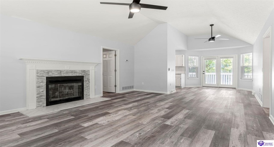 Bertha Way, Vine Grove, Kentucky 40175, ,3 BathroomsBathrooms,For Sale,Bertha Way,HK24003218