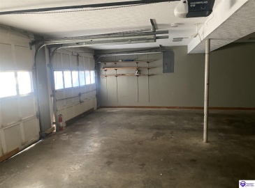 Arthur Court, Radcliff, Kentucky 40160, ,2 BathroomsBathrooms,For Sale,Arthur Court,HK24003828