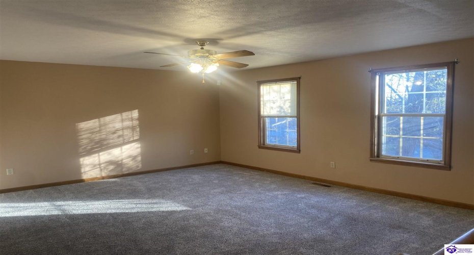 Arthur Court, Radcliff, Kentucky 40160, ,2 BathroomsBathrooms,For Sale,Arthur Court,HK24003828