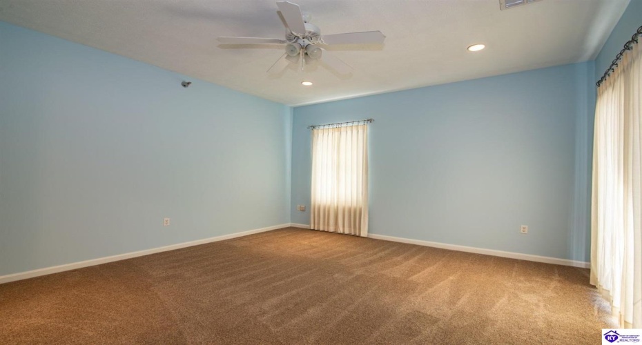 Chase Way, Elizabethtown, Kentucky 42701, ,2 BathroomsBathrooms,For Sale,Chase Way,HK24003836