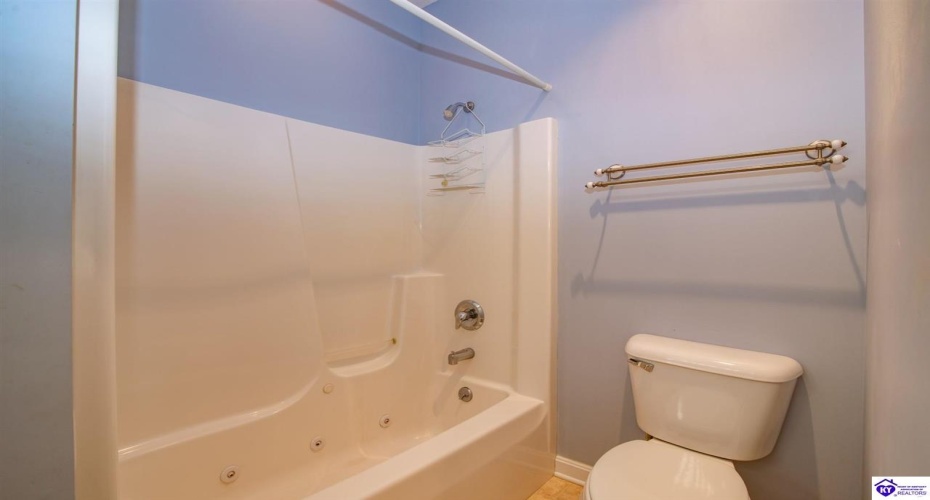 Chase Way, Elizabethtown, Kentucky 42701, ,2 BathroomsBathrooms,For Sale,Chase Way,HK24003836