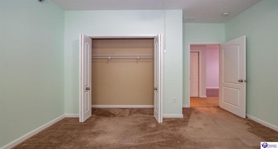 Chase Way, Elizabethtown, Kentucky 42701, ,2 BathroomsBathrooms,For Sale,Chase Way,HK24003836