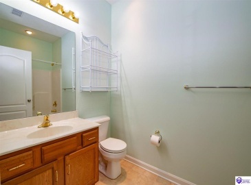 Chase Way, Elizabethtown, Kentucky 42701, ,2 BathroomsBathrooms,For Sale,Chase Way,HK24003836