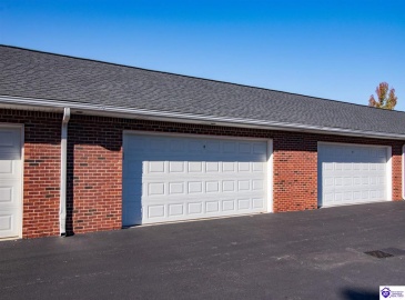 Chase Way, Elizabethtown, Kentucky 42701, ,2 BathroomsBathrooms,For Sale,Chase Way,HK24003836