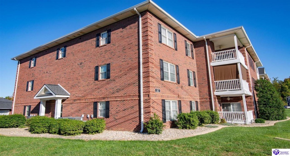 Chase Way, Elizabethtown, Kentucky 42701, ,2 BathroomsBathrooms,For Sale,Chase Way,HK24003836