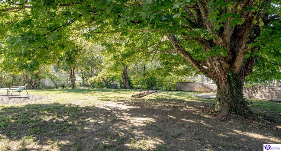 Miles Street, Elizabethtown, Kentucky 42701, ,2 BathroomsBathrooms,For Sale,Miles Street,HK24003837