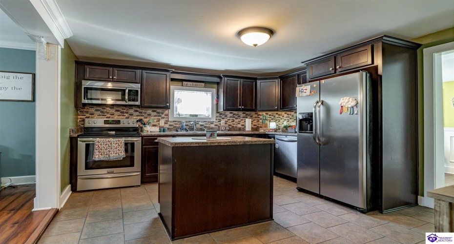 Miles Street, Elizabethtown, Kentucky 42701, ,2 BathroomsBathrooms,For Sale,Miles Street,HK24003837