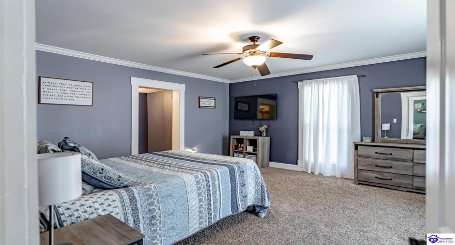 Miles Street, Elizabethtown, Kentucky 42701, ,2 BathroomsBathrooms,For Sale,Miles Street,HK24003837