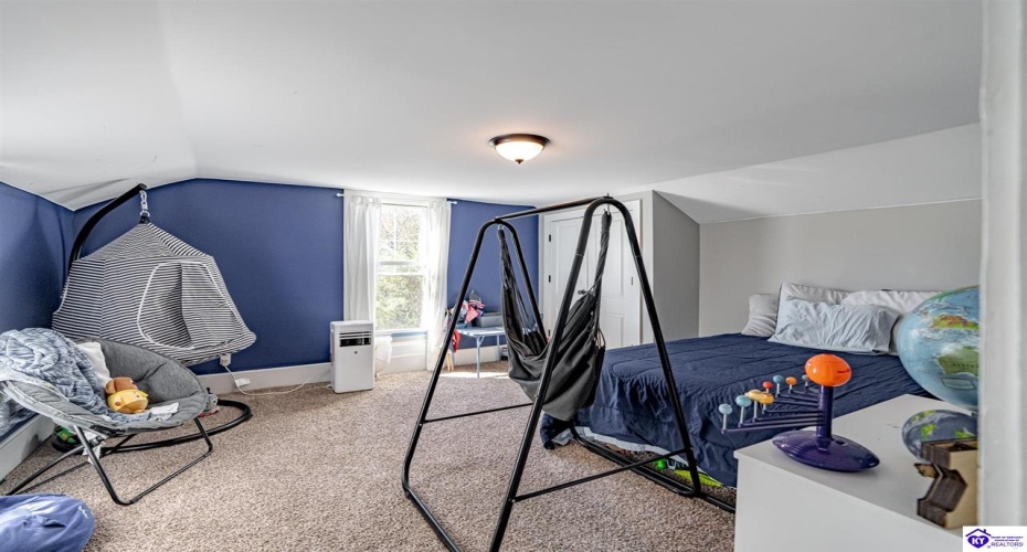 Miles Street, Elizabethtown, Kentucky 42701, ,2 BathroomsBathrooms,For Sale,Miles Street,HK24003837