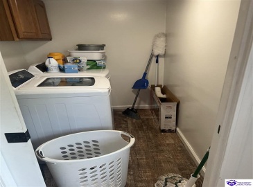 Flaherty Road, Vine Grove, Kentucky 40175, ,2 BathroomsBathrooms,For Sale,Flaherty Road,HK24003838