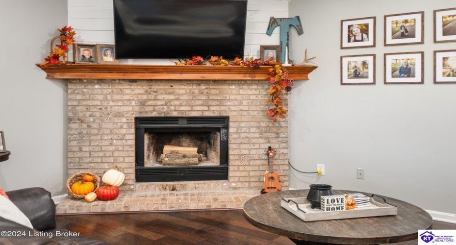 Cedar Grove Road, Shepherdsville, Kentucky 40165, ,2 BathroomsBathrooms,For Sale,Cedar Grove Road,HK24003840