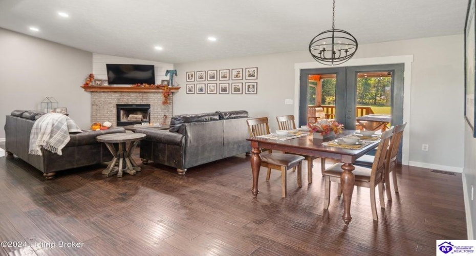 Cedar Grove Road, Shepherdsville, Kentucky 40165, ,2 BathroomsBathrooms,For Sale,Cedar Grove Road,HK24003840