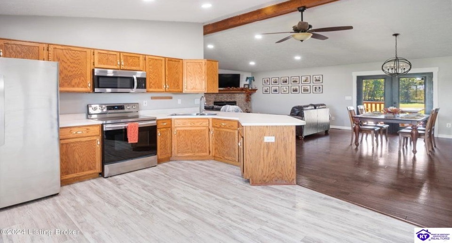 Cedar Grove Road, Shepherdsville, Kentucky 40165, ,2 BathroomsBathrooms,For Sale,Cedar Grove Road,HK24003840