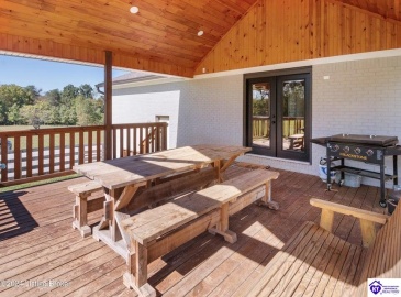 Cedar Grove Road, Shepherdsville, Kentucky 40165, ,2 BathroomsBathrooms,For Sale,Cedar Grove Road,HK24003840