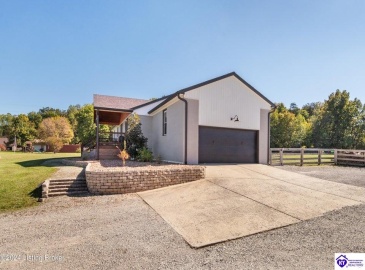 Cedar Grove Road, Shepherdsville, Kentucky 40165, ,2 BathroomsBathrooms,For Sale,Cedar Grove Road,HK24003840