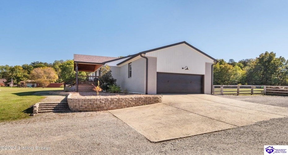 Cedar Grove Road, Shepherdsville, Kentucky 40165, ,2 BathroomsBathrooms,For Sale,Cedar Grove Road,HK24003840