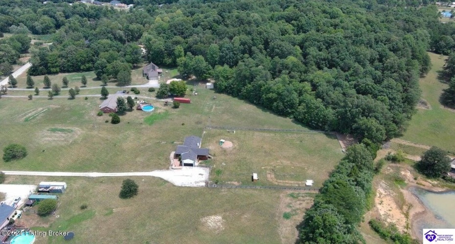 Cedar Grove Road, Shepherdsville, Kentucky 40165, ,2 BathroomsBathrooms,For Sale,Cedar Grove Road,HK24003840