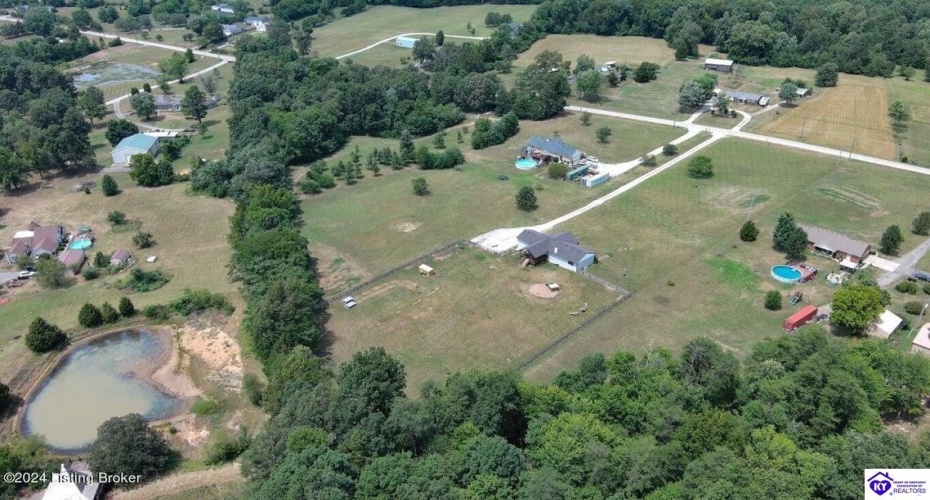 Cedar Grove Road, Shepherdsville, Kentucky 40165, ,2 BathroomsBathrooms,For Sale,Cedar Grove Road,HK24003840