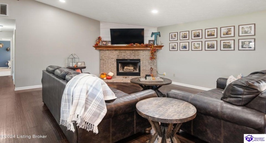 Cedar Grove Road, Shepherdsville, Kentucky 40165, ,2 BathroomsBathrooms,For Sale,Cedar Grove Road,HK24003840