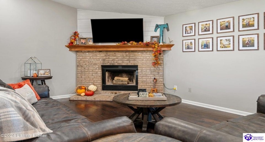 Cedar Grove Road, Shepherdsville, Kentucky 40165, ,2 BathroomsBathrooms,For Sale,Cedar Grove Road,HK24003840