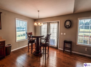 Dixie Highway, Horse Cave, Kentucky 42749, ,2 BathroomsBathrooms,For Sale,Dixie Highway,HK24003844 Dixie Highway, Horse Cave, Kentucky 42749, ,2 BathroomsBathrooms,For Sale,Dixie Highway,HK24003844