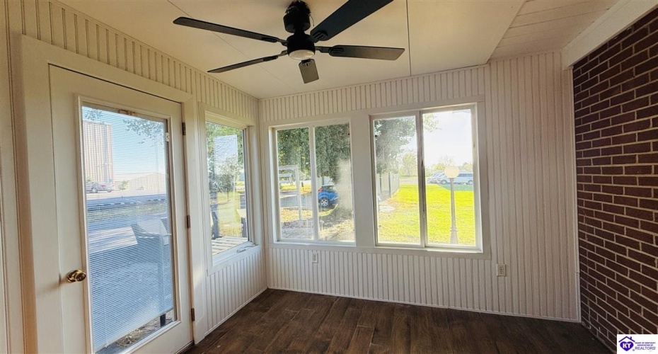 Elkhorn Road, Campbellsville, Kentucky 42718, ,1 BathroomBathrooms,For Sale,Elkhorn Road,HK24003853