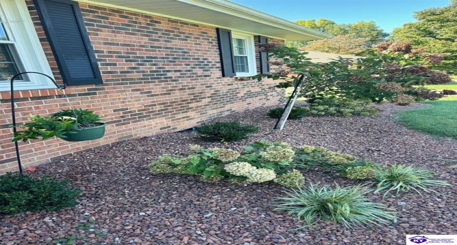 Gardenia Drive, Campbellsville, Kentucky 42718, ,3 BathroomsBathrooms,For Sale,Gardenia Drive,HK24003855