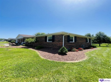 Gardenia Drive, Campbellsville, Kentucky 42718, ,3 BathroomsBathrooms,For Sale,Gardenia Drive,HK24003855 Gardenia Drive, Campbellsville, Kentucky 42718, ,3 BathroomsBathrooms,For Sale,Gardenia Drive,HK24003855