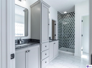 New Glendale Road, Elizabethtown, Kentucky 42701, ,3 BathroomsBathrooms,For Sale,New Glendale Road,HK24003856 New Glendale Road, Elizabethtown, Kentucky 42701, ,3 BathroomsBathrooms,For Sale,New Glendale Road,HK24003856