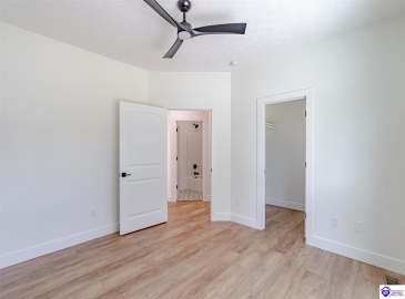 New Glendale Road, Elizabethtown, Kentucky 42701, ,3 BathroomsBathrooms,For Sale,New Glendale Road,HK24003856 New Glendale Road, Elizabethtown, Kentucky 42701, ,3 BathroomsBathrooms,For Sale,New Glendale Road,HK24003856