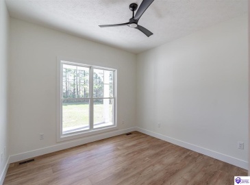 New Glendale Road, Elizabethtown, Kentucky 42701, ,3 BathroomsBathrooms,For Sale,New Glendale Road,HK24003856 New Glendale Road, Elizabethtown, Kentucky 42701, ,3 BathroomsBathrooms,For Sale,New Glendale Road,HK24003856