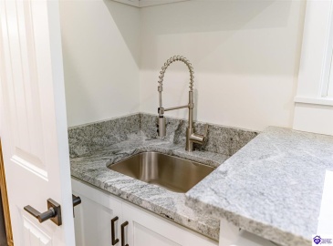 New Glendale Road, Elizabethtown, Kentucky 42701, ,3 BathroomsBathrooms,For Sale,New Glendale Road,HK24003856 New Glendale Road, Elizabethtown, Kentucky 42701, ,3 BathroomsBathrooms,For Sale,New Glendale Road,HK24003856