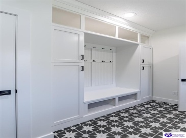 New Glendale Road, Elizabethtown, Kentucky 42701, ,3 BathroomsBathrooms,For Sale,New Glendale Road,HK24003856 New Glendale Road, Elizabethtown, Kentucky 42701, ,3 BathroomsBathrooms,For Sale,New Glendale Road,HK24003856