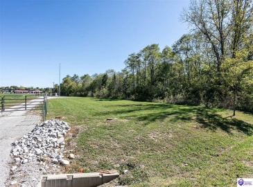 Dixie Boulevard, Radcliff, Kentucky 40160, ,For Sale,Dixie Boulevard,HK24003863 Dixie Boulevard, Radcliff, Kentucky 40160, ,For Sale,Dixie Boulevard,HK24003863