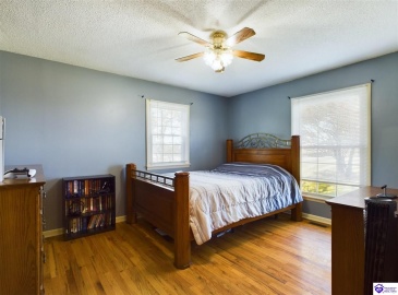 Pear Orchard Rd NW, Elizabethtown, Kentucky 42701, ,2 BathroomsBathrooms,For Sale,Pear Orchard Rd NW,HK24003861 Pear Orchard Rd NW, Elizabethtown, Kentucky 42701, ,2 BathroomsBathrooms,For Sale,Pear Orchard Rd NW,HK24003861