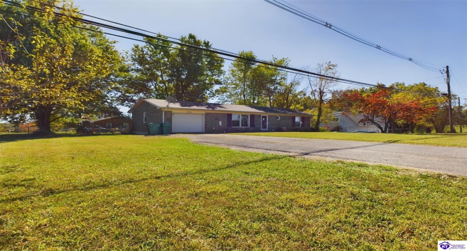 Pear Orchard Rd NW, Elizabethtown, Kentucky 42701, ,2 BathroomsBathrooms,For Sale,Pear Orchard Rd NW,HK24003861