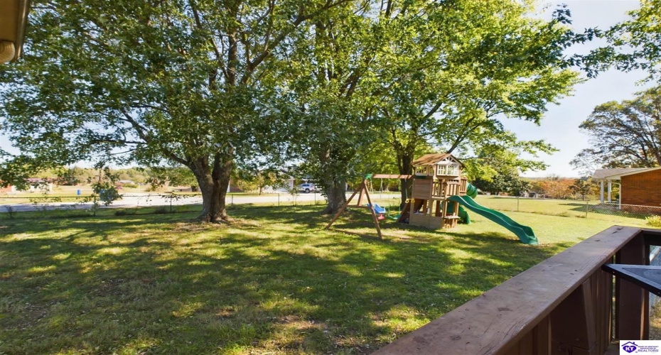 Pear Orchard Rd NW, Elizabethtown, Kentucky 42701, ,2 BathroomsBathrooms,For Sale,Pear Orchard Rd NW,HK24003861