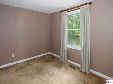 Linda Lane, Elizabethtown, Kentucky 42701, ,1 BathroomBathrooms,For Sale,Linda Lane,HK24003868 Linda Lane, Elizabethtown, Kentucky 42701, ,1 BathroomBathrooms,For Sale,Linda Lane,HK24003868