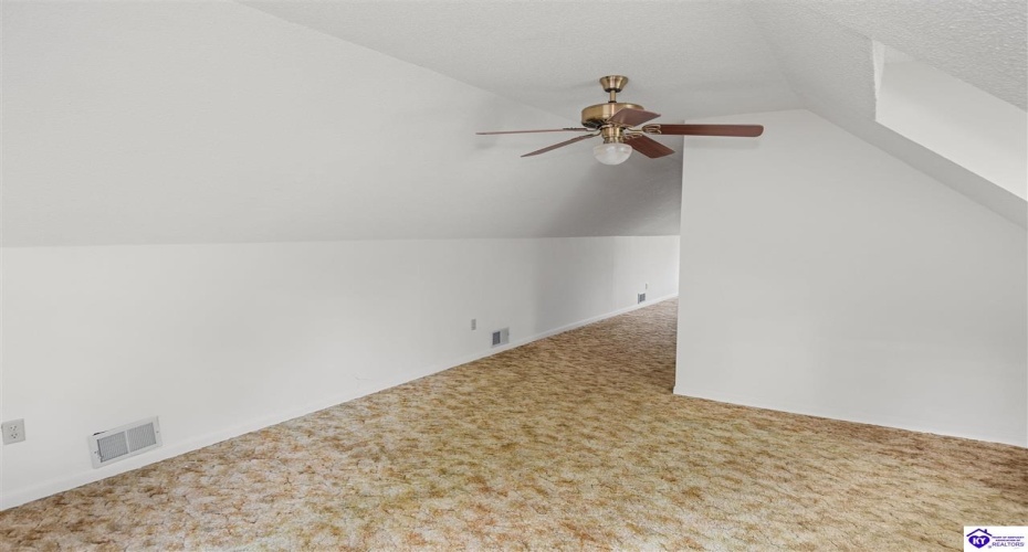 Linda Lane, Elizabethtown, Kentucky 42701, ,1 BathroomBathrooms,For Sale,Linda Lane,HK24003868 Linda Lane, Elizabethtown, Kentucky 42701, ,1 BathroomBathrooms,For Sale,Linda Lane,HK24003868